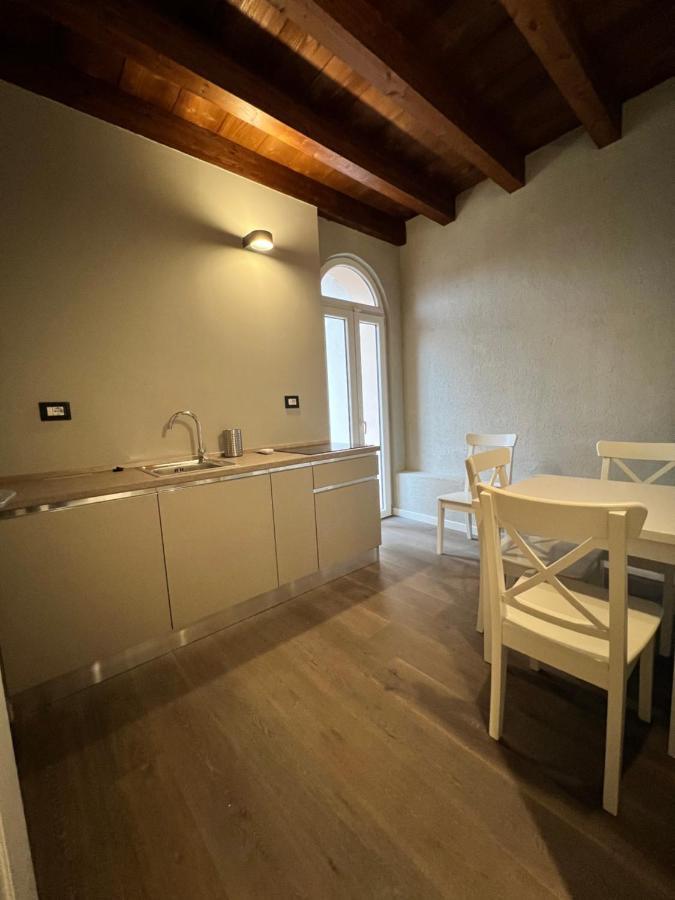 V&B Suites And Apartments Pavie Extérieur photo