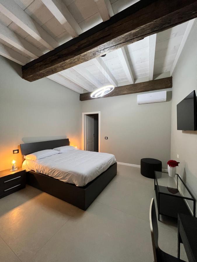 V&B Suites And Apartments Pavie Extérieur photo