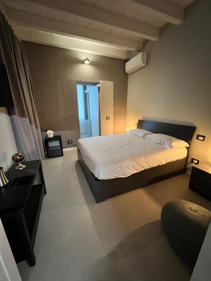 V&B Suites And Apartments Pavie Extérieur photo
